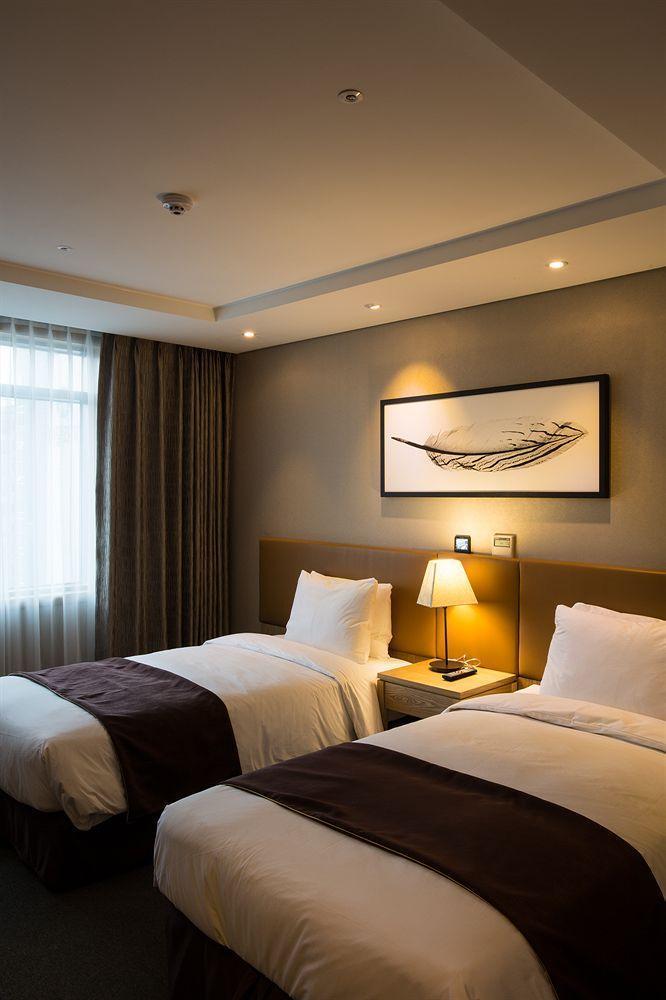 Central Plaza Hotel - Incheon Cityhall Exterior photo
